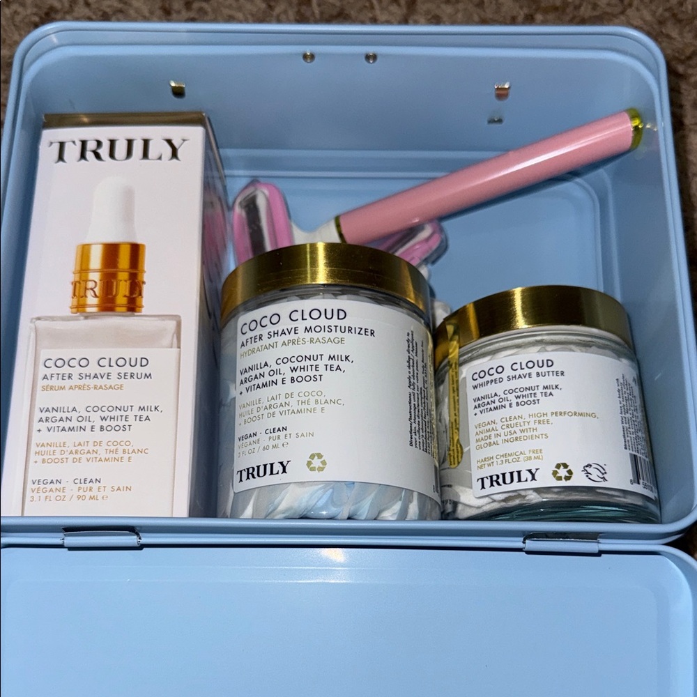 TRULY Coco Cloud Shave Routine Set - Picture 2 of 2